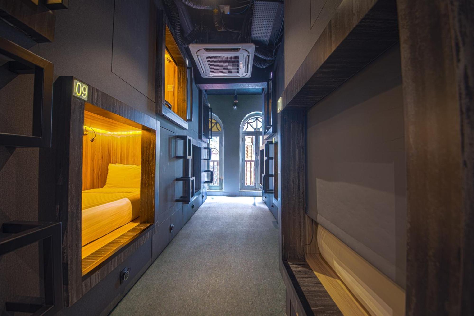 Cube Boutique Capsule Hotel At Chinatown Сингапур Экстерьер фото
