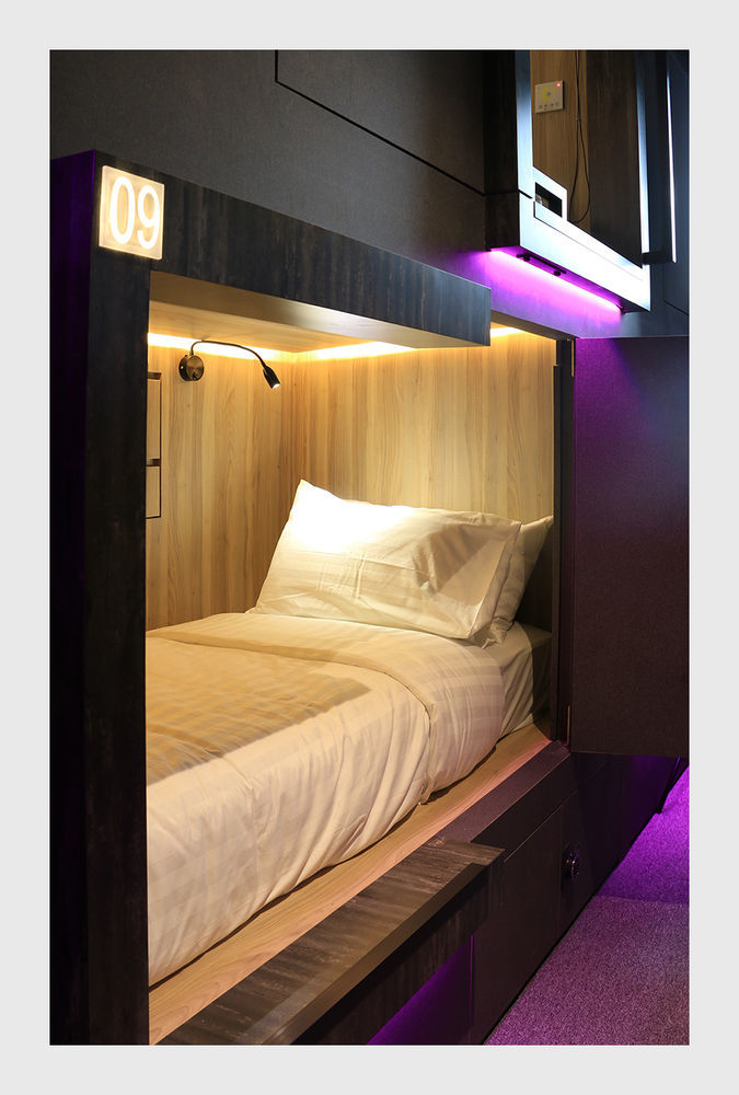 Cube Boutique Capsule Hotel At Chinatown Сингапур Экстерьер фото