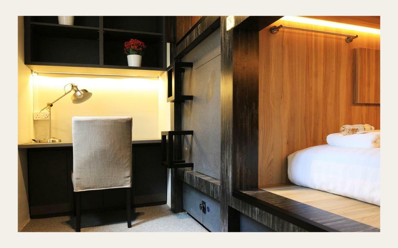 Cube Boutique Capsule Hotel At Chinatown Сингапур Экстерьер фото